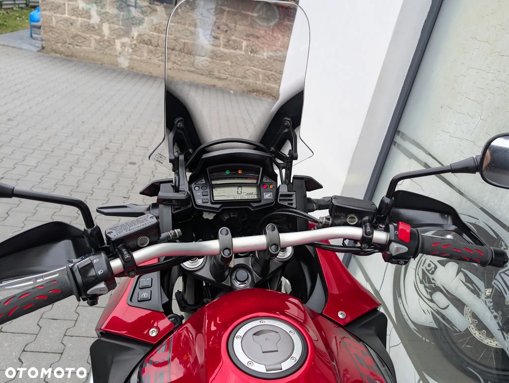 Honda VFR - 18