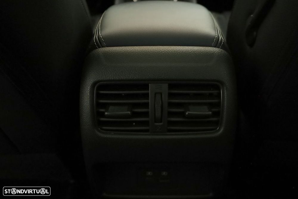 Nissan Qashqai 1.3 DIG-T Tekna SKY - 22