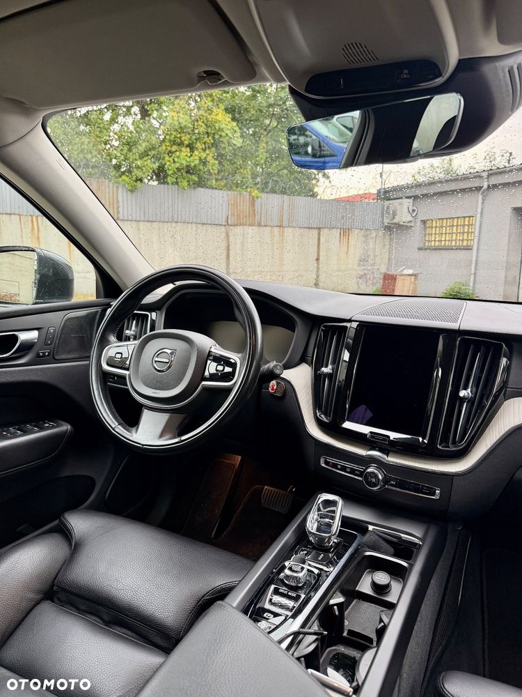Volvo XC 60 B4 D AWD Inscription - 10