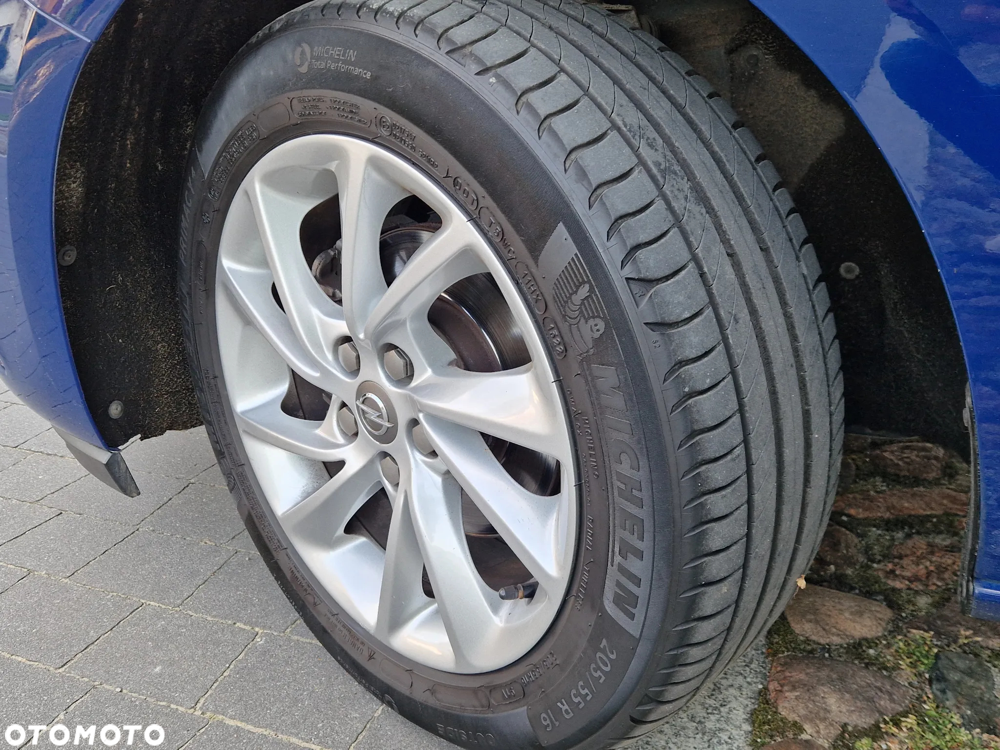Opel Astra V 1.4 T Dynamic S&S - 36