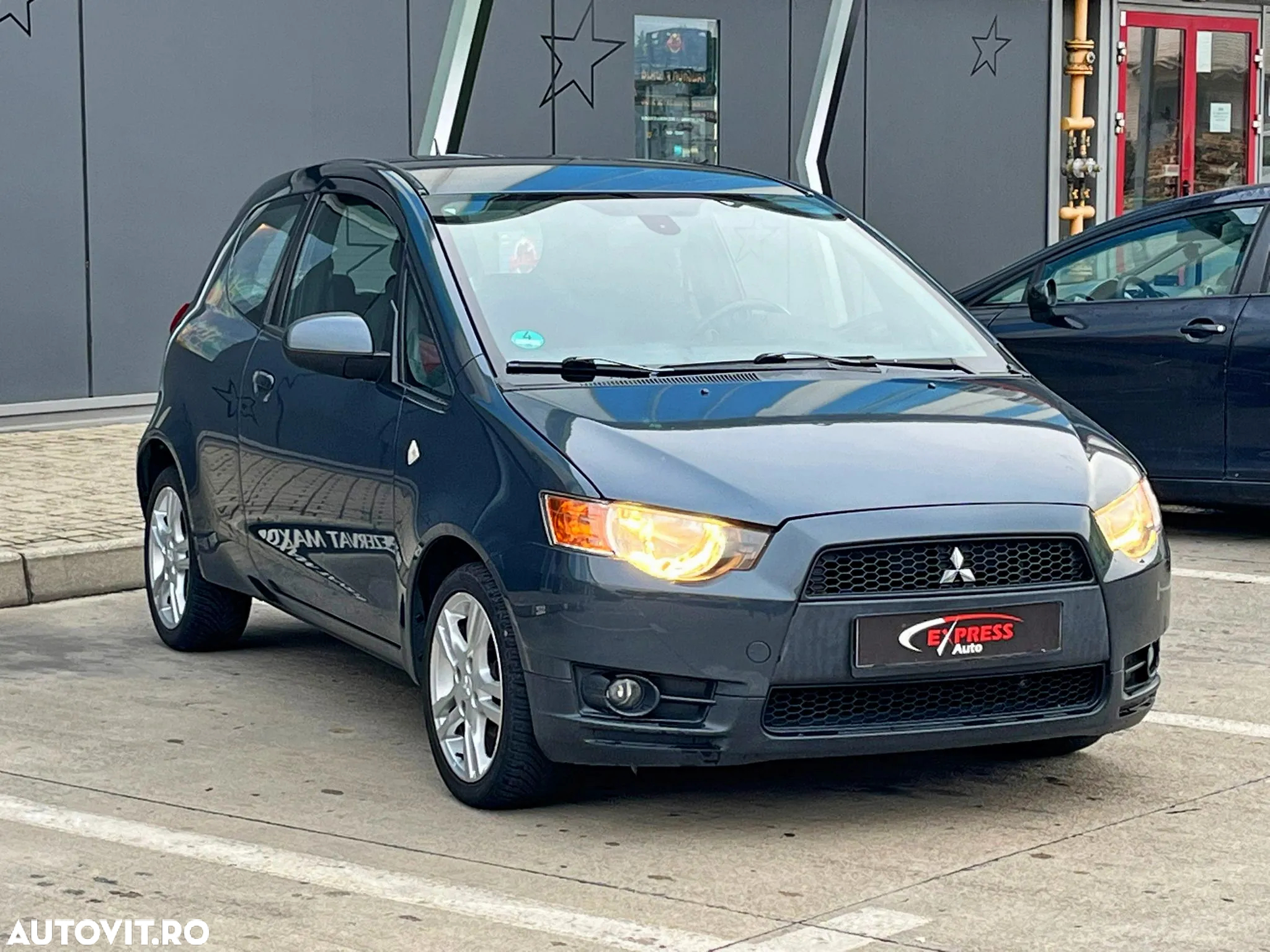 Mitsubishi Colt 1.3 Intense - 2