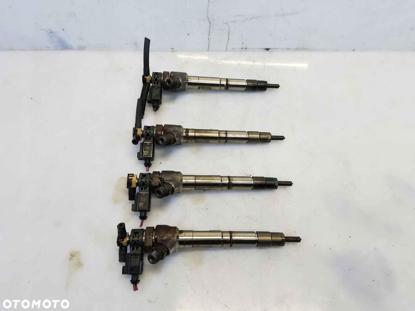 WTRYSK VW PASSAT B8 2.0 TDI 04L130277AC - 1