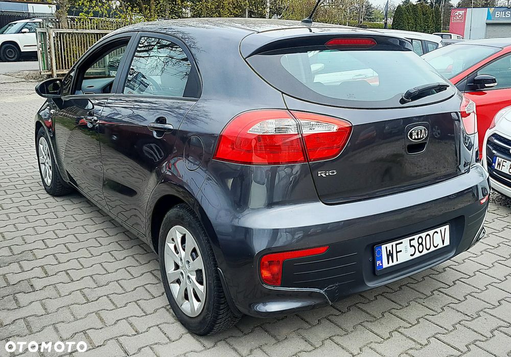 Kia Rio 1.2 Attract - 5