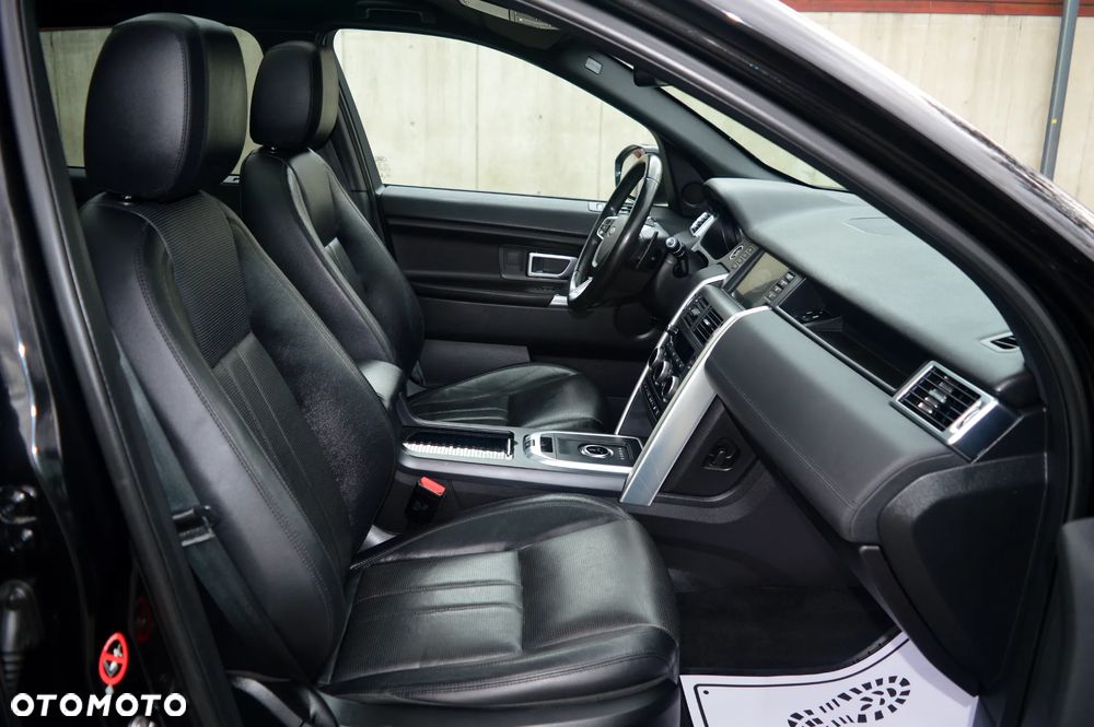Land Rover Discovery Sport - 11