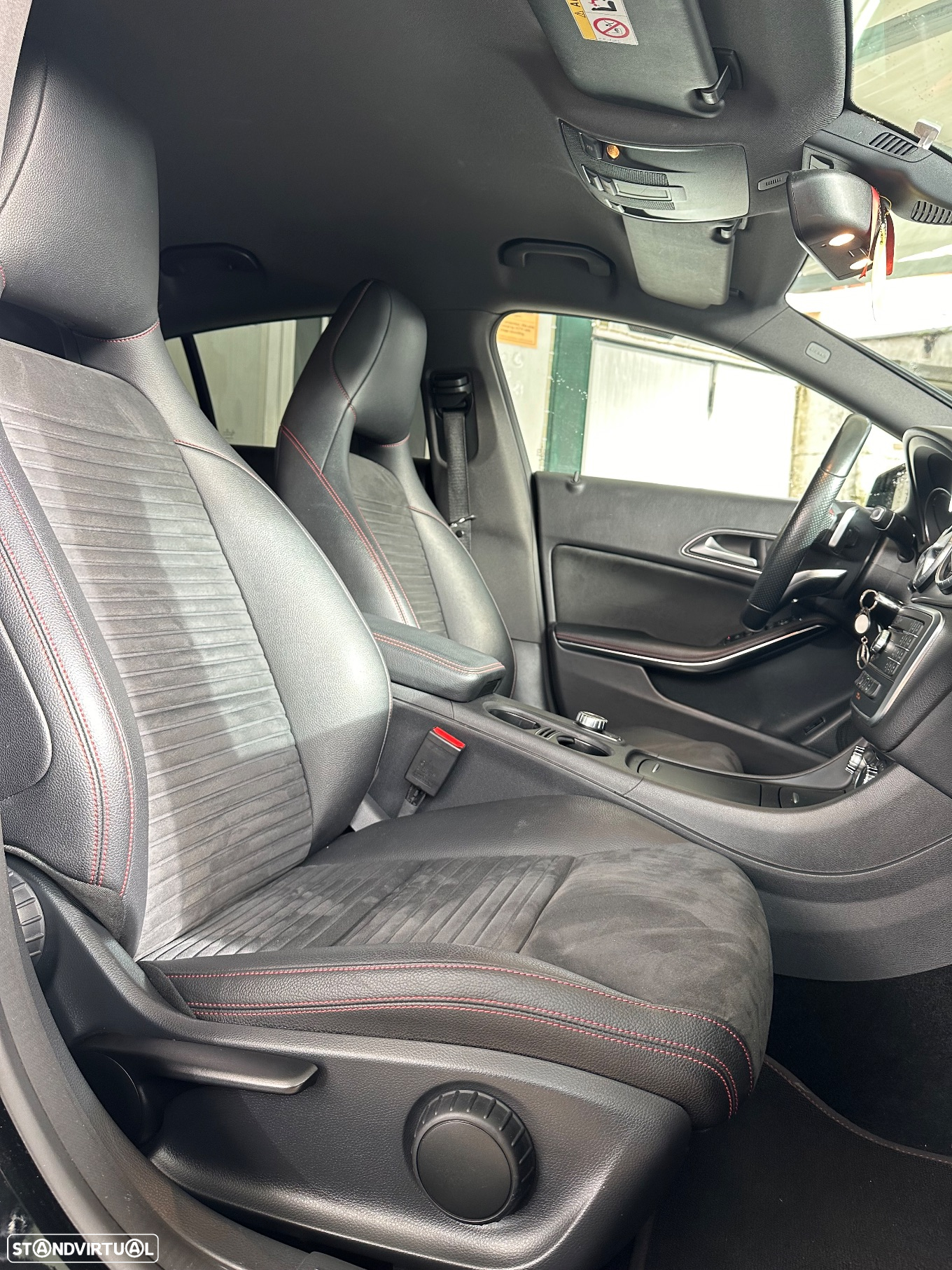 Mercedes-Benz CLA 200 d Shooting Brake AMG Line Aut. - 13