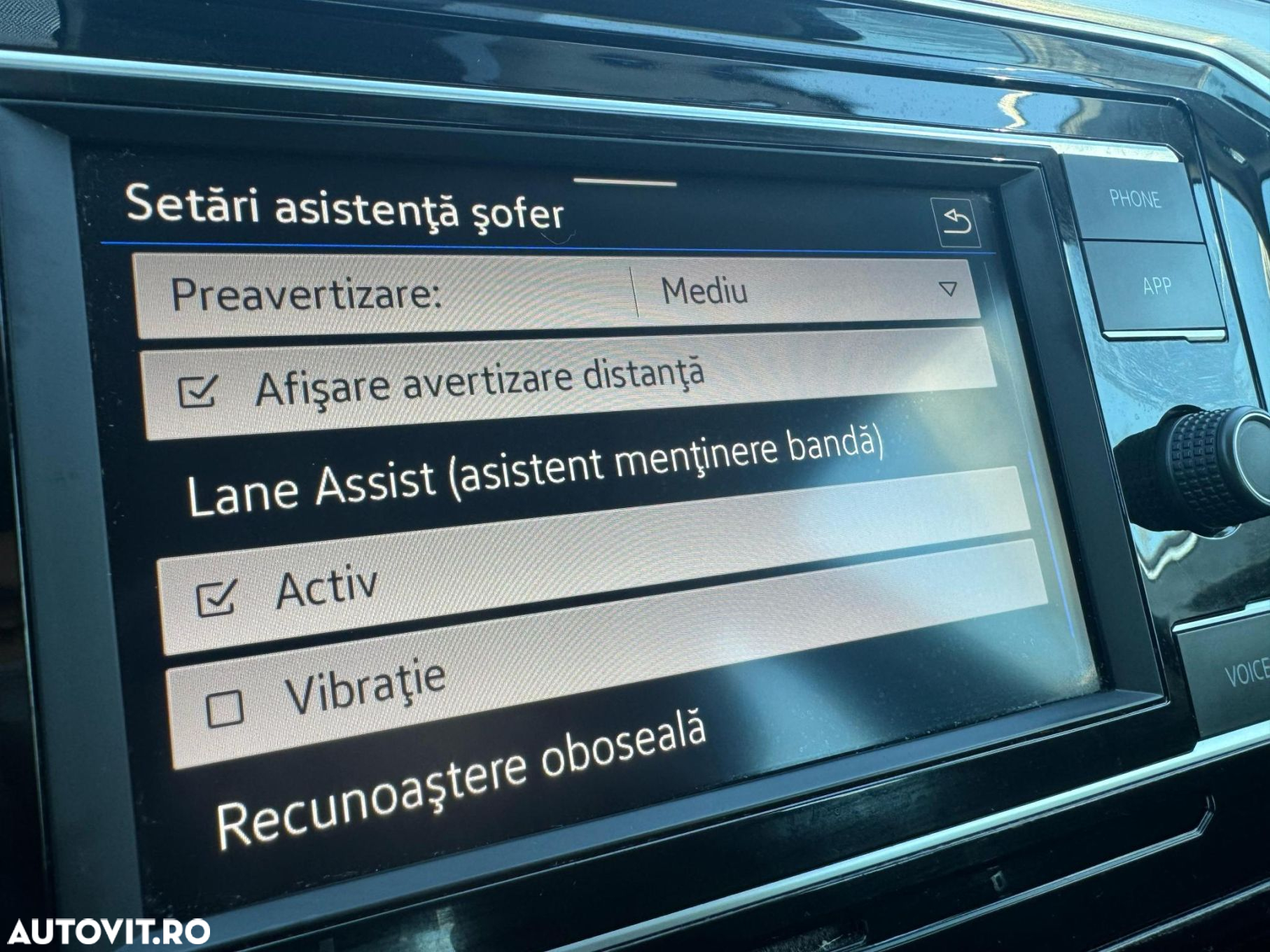 Volkswagen Passat 2.0 TDI DSG Highline - 23