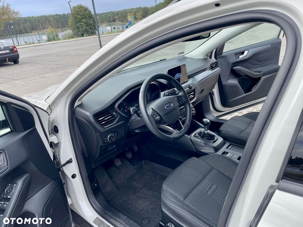 Ford Focus 1.0 EcoBoost Active Business - 9