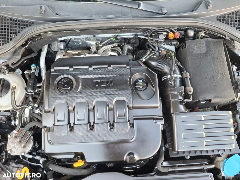 Skoda Octavia 2.0 TDI 4X4 L&K - 11