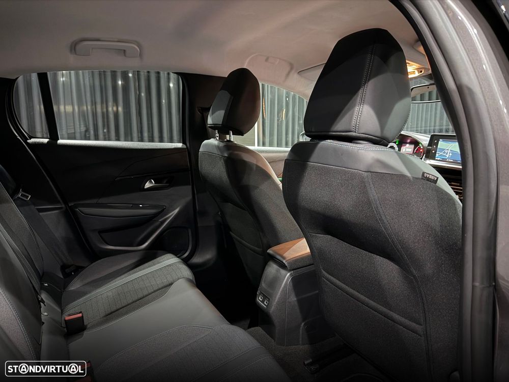 Peugeot 208 1.2 PureTech Allure - 33