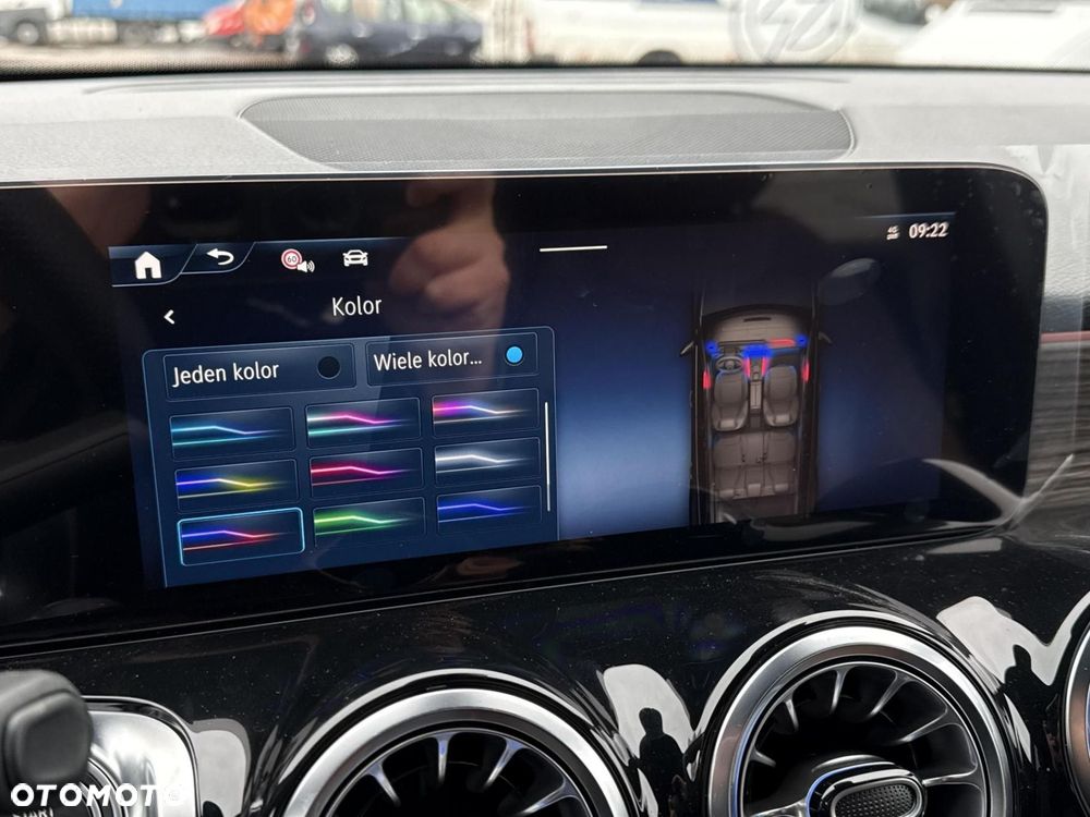 Mercedes-Benz GLB - 27
