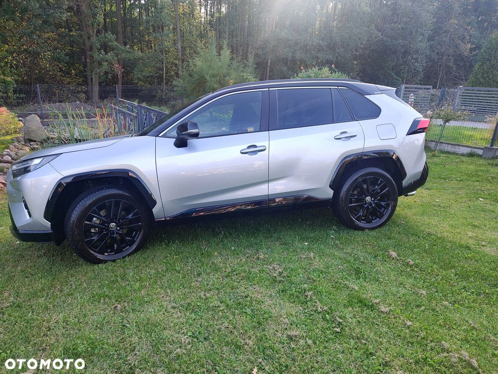 Toyota RAV4 - 8