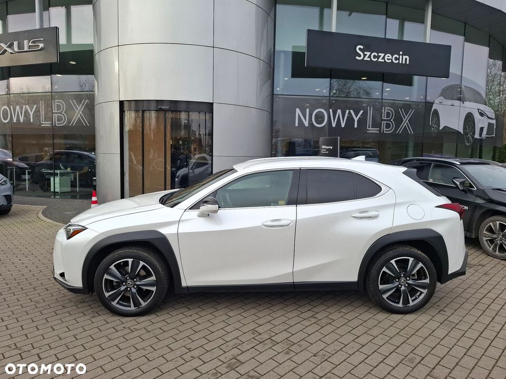 Lexus UX - 2