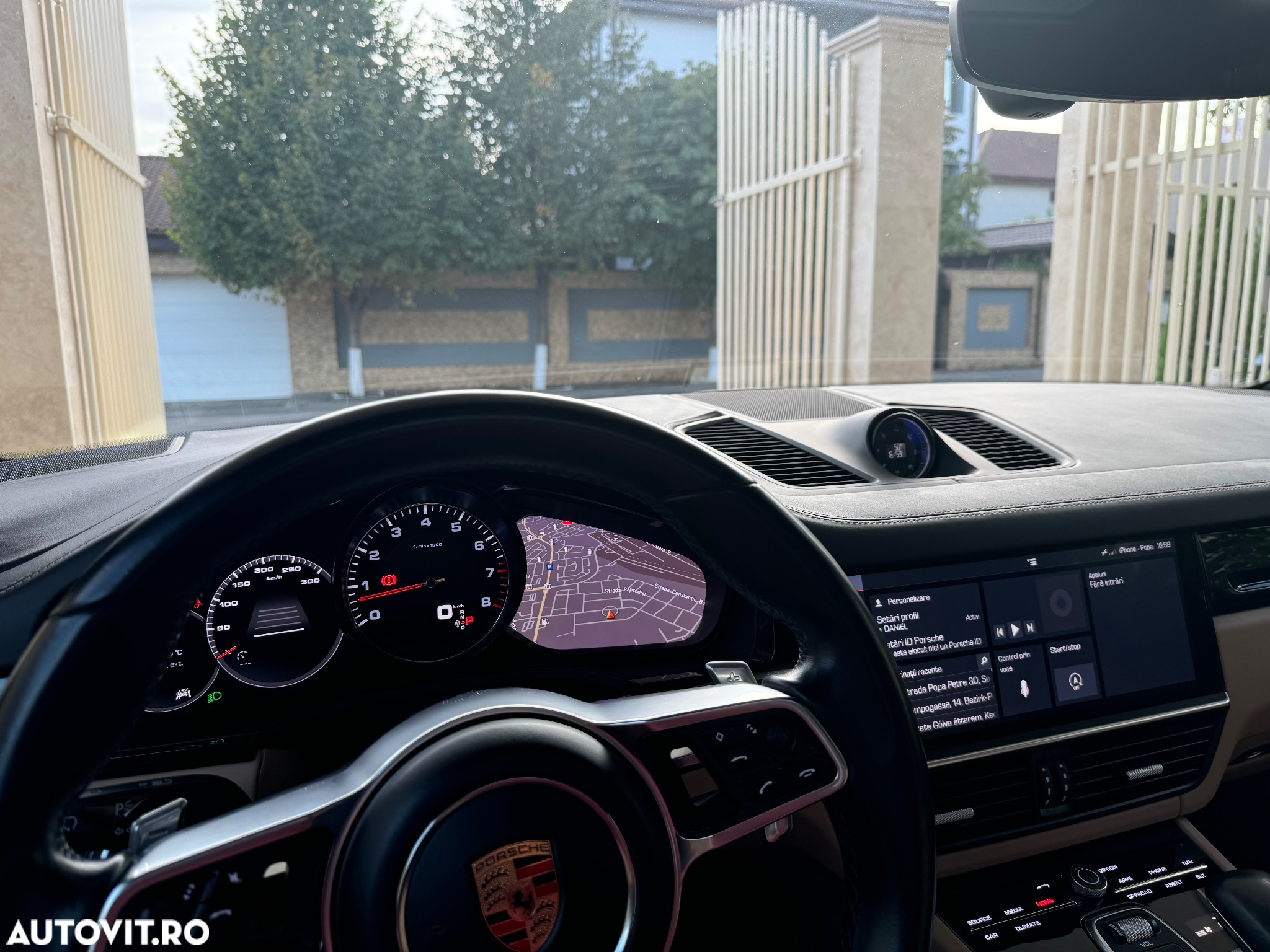 Porsche Cayenne - 25