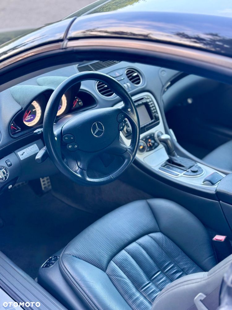 Mercedes-Benz SL - 12