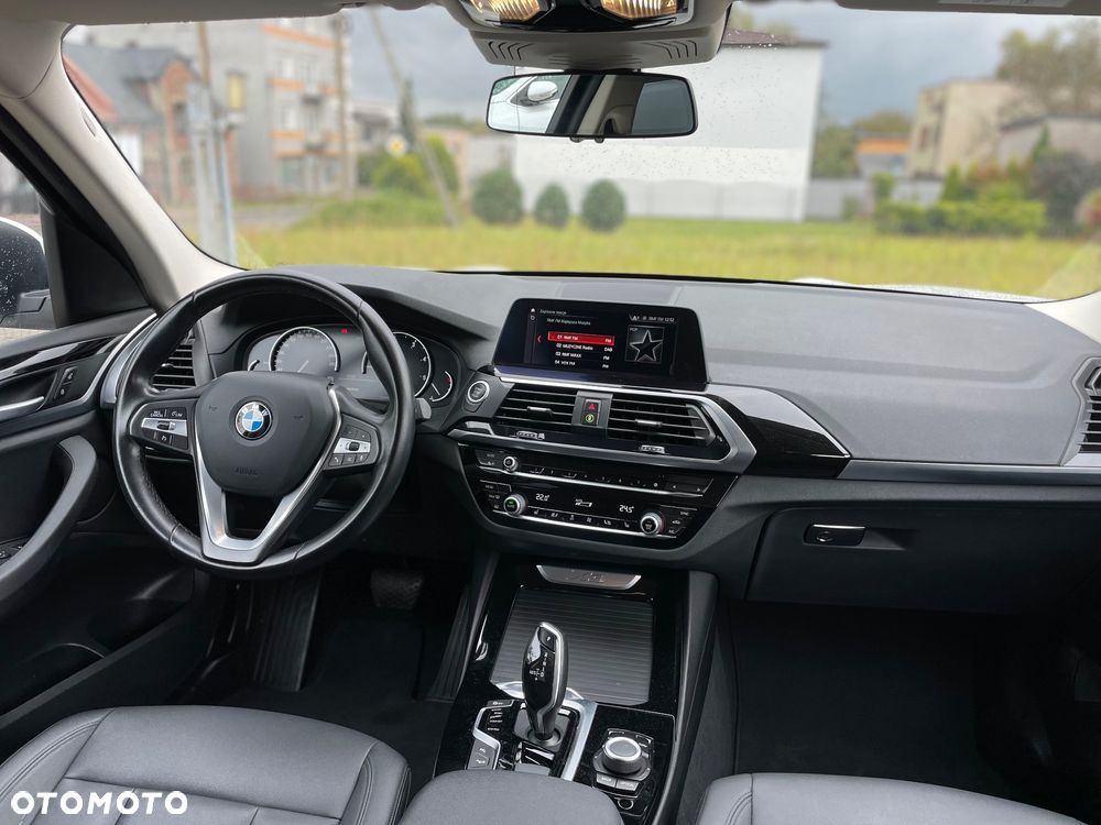 BMW X3 xDrive20d Advantage - 18