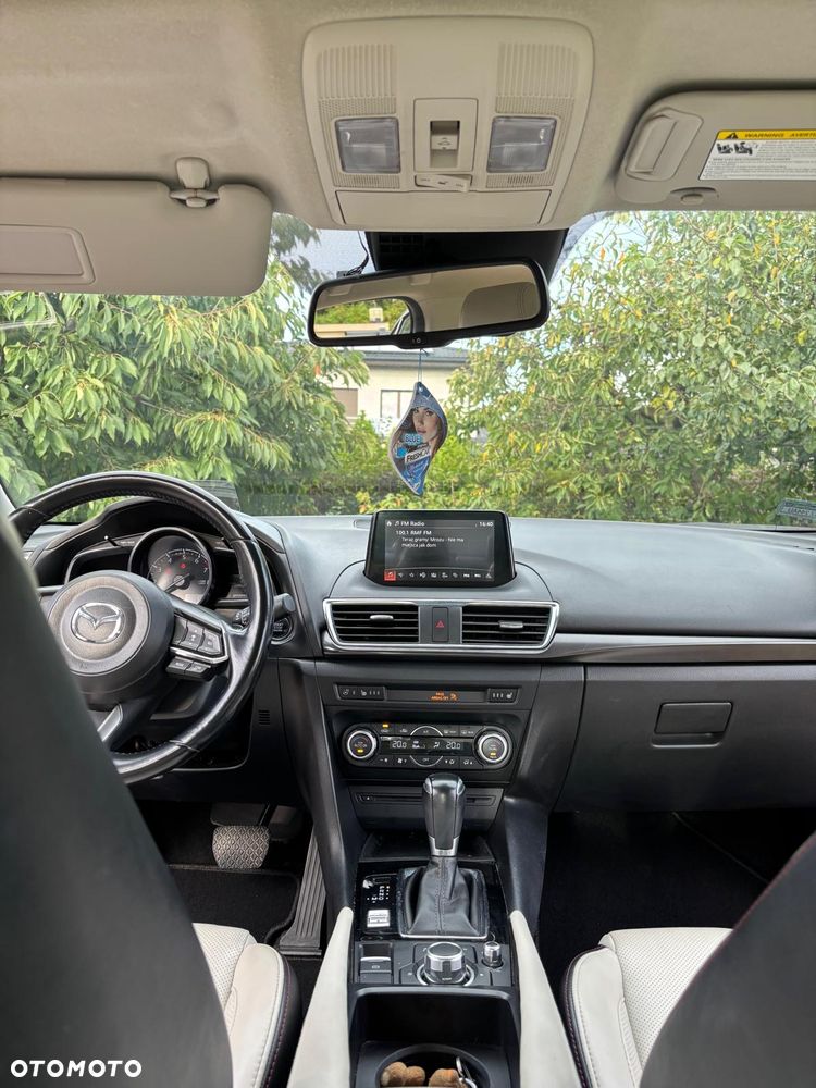 Mazda 3 - 9