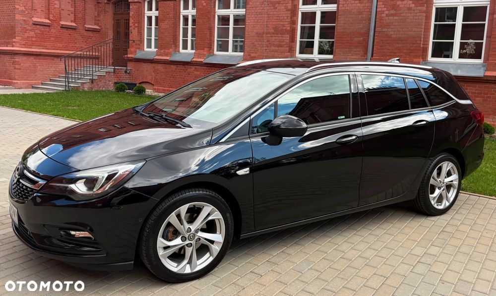 Opel Astra 1.6 CDTI Cosmo - 29