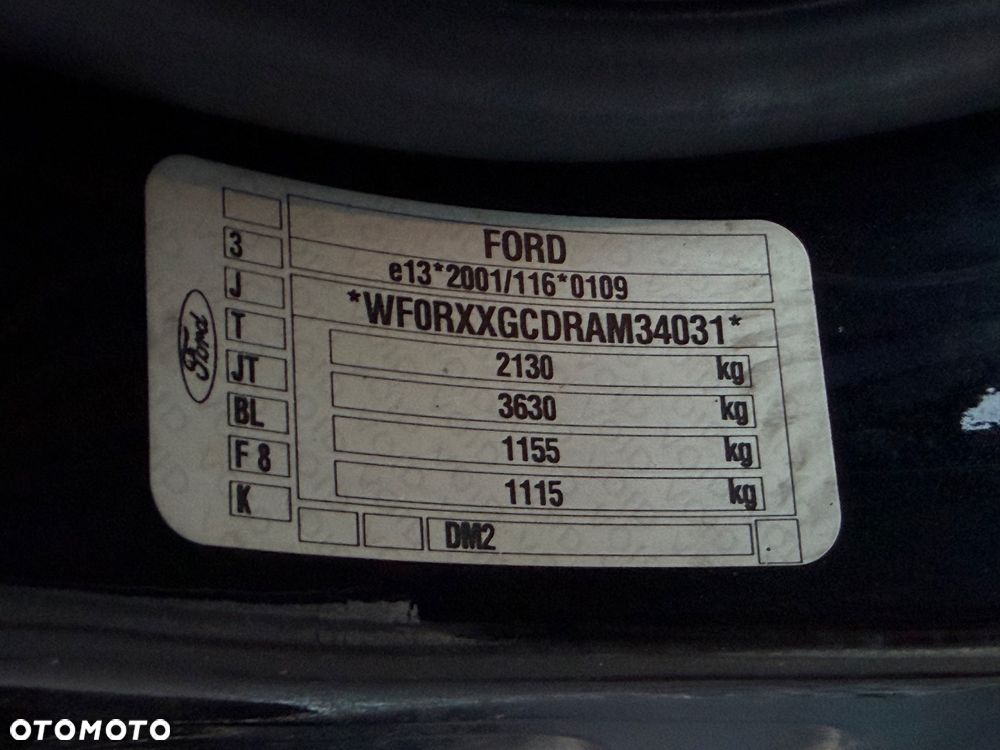 Ford Kuga 2.5 4x4 Titanium - 37