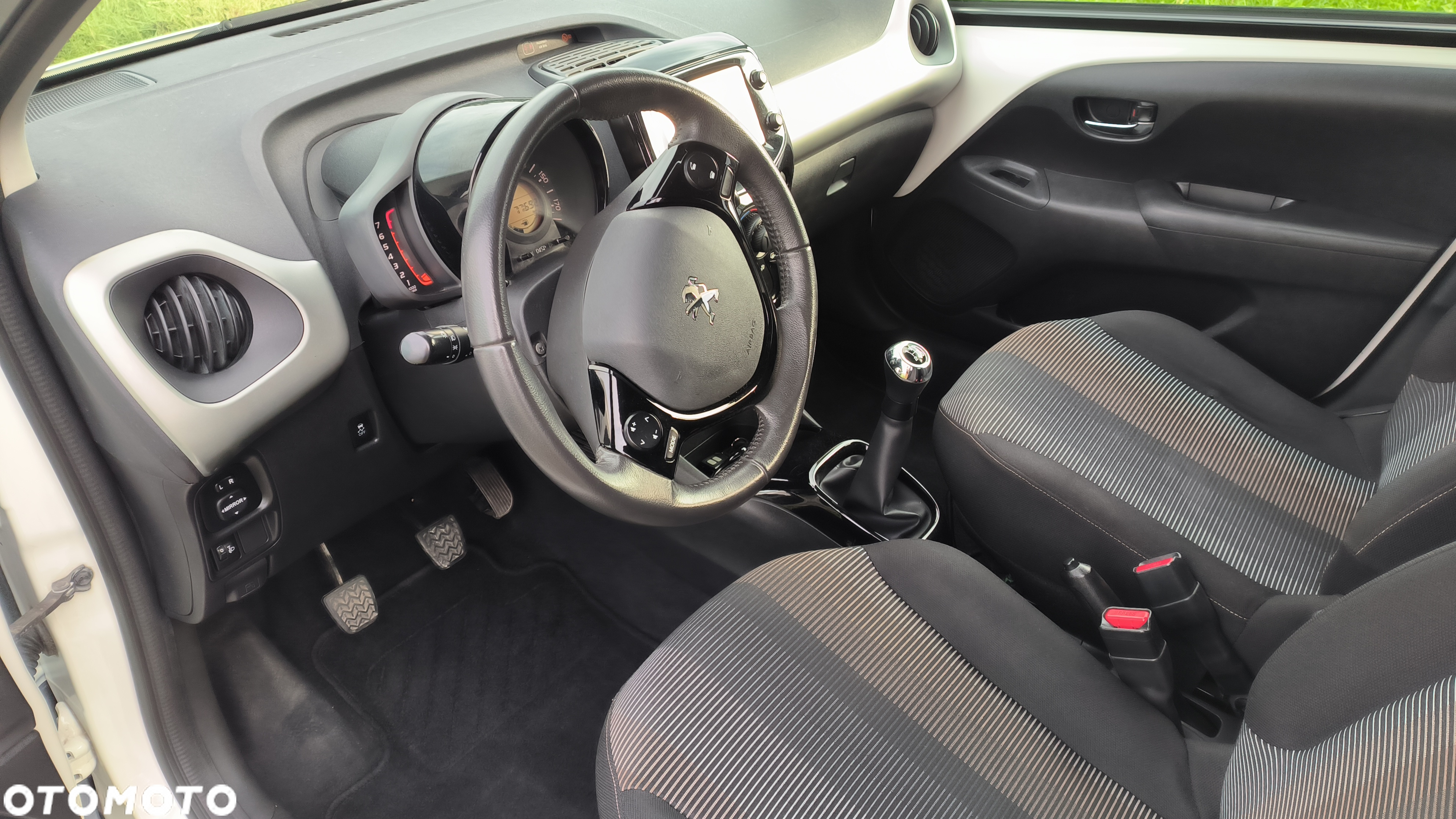 Peugeot 108 PureTech 82 Top Allure - 14