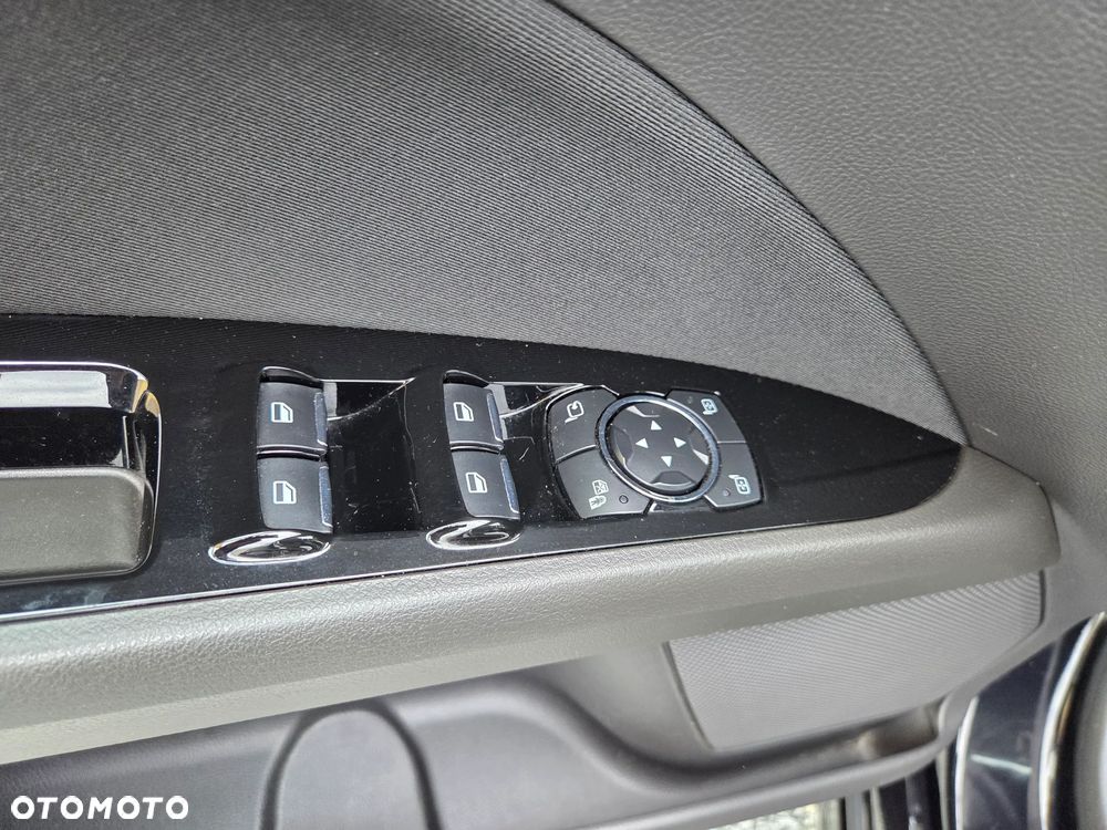 Ford Mondeo 2.0 EcoBlue Titanium - 29