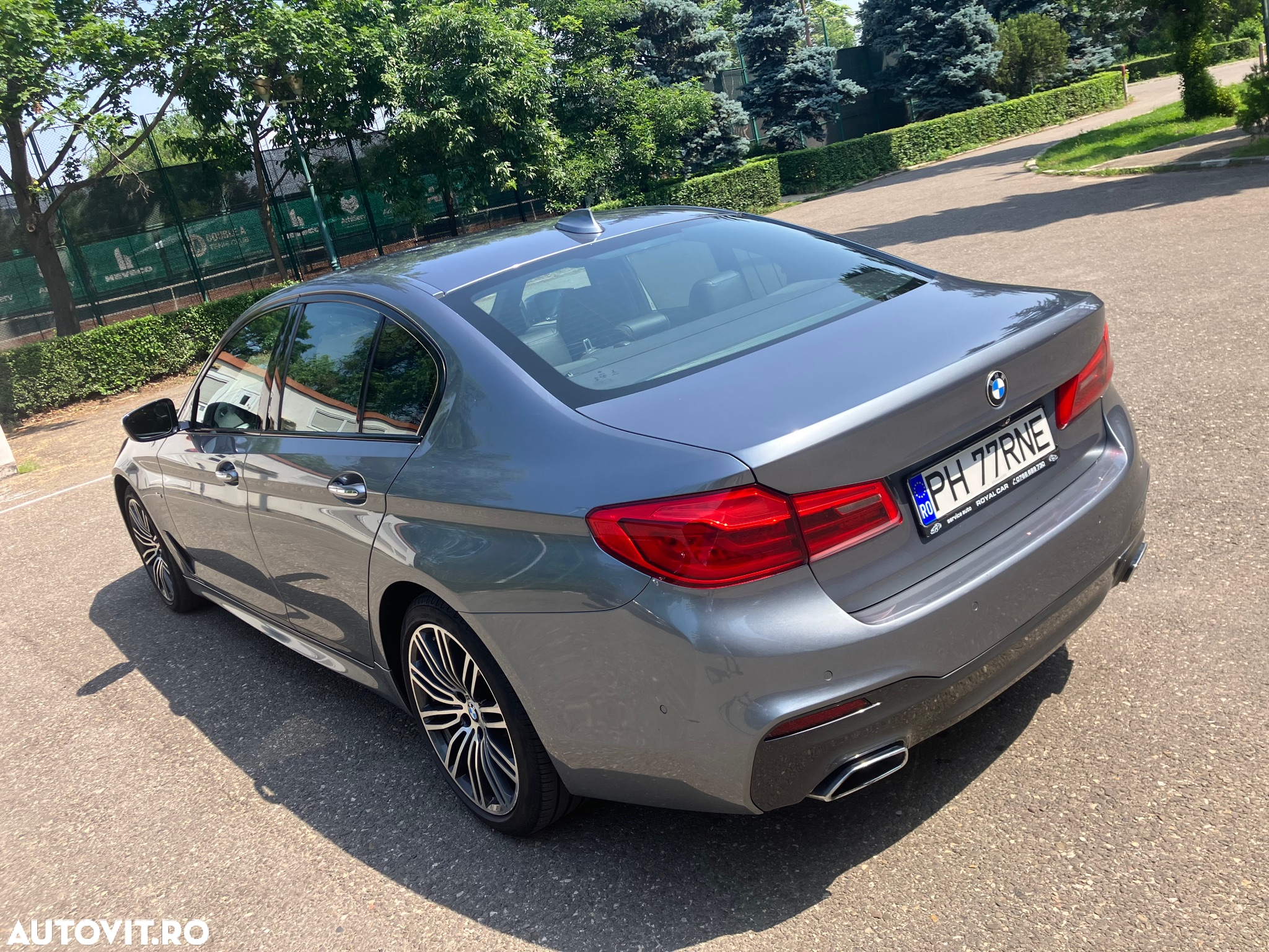 BMW Seria 5 530d xDrive - 10