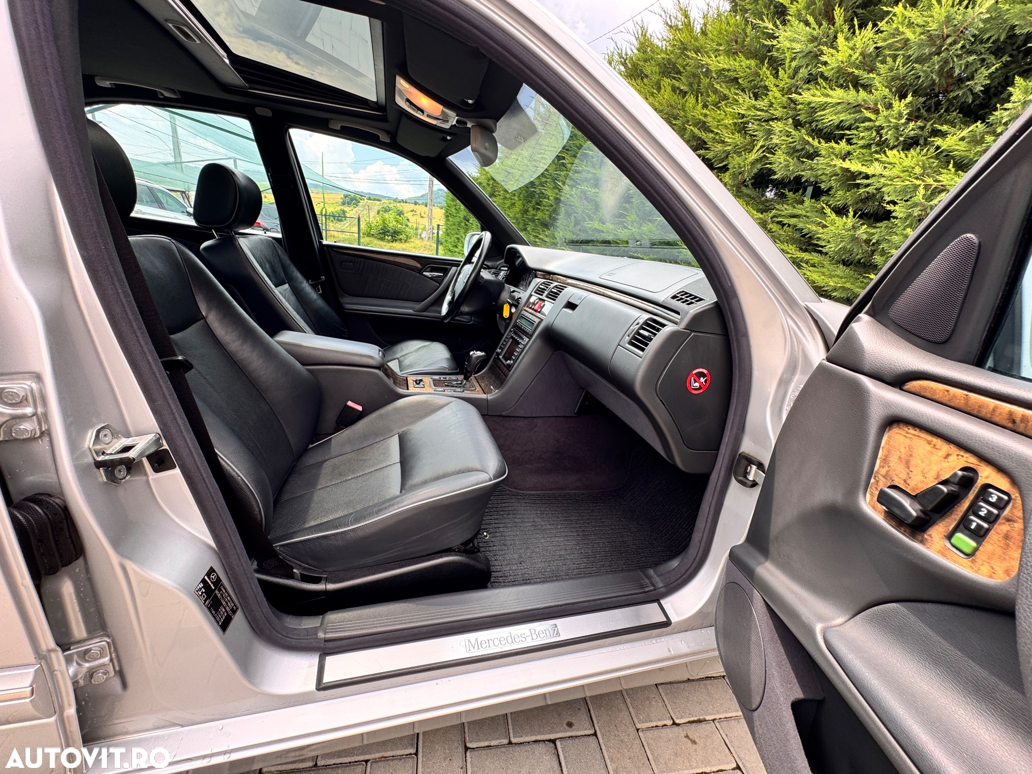 Mercedes-Benz E 430 4-Matic Aut Avantgarde - 25