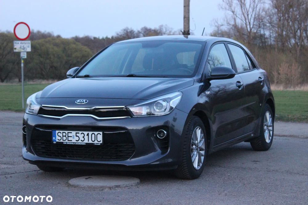 Kia Rio 1.2 L - 2