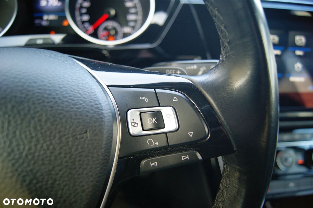 Volkswagen Touran 2.0 TDI BMT Highline DSG - 33