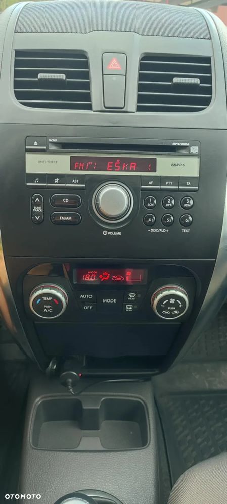 Suzuki SX4 2.0 DDiS 4x2 Comfort - 14