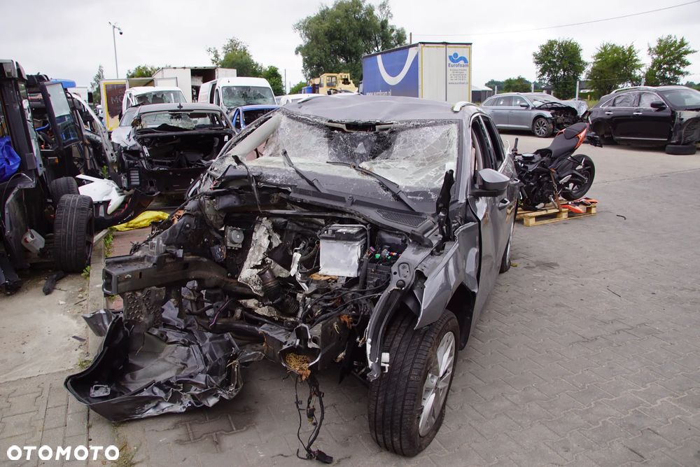Auto na części - Skoda Octavia IV Lift 1.5 TSI 150 KM DXDB WGS LF7C 2024R Drzwi Zderzak Lampa Lusterko Klamka Szyba Deska Kokpit Sterownik Moduł Czujnik Licznik Wyświetlacz Panel Kierownica - 10
