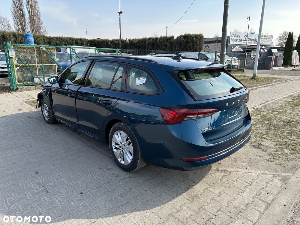 Skoda Octavia 2.0 TDI DSG Tour - 10