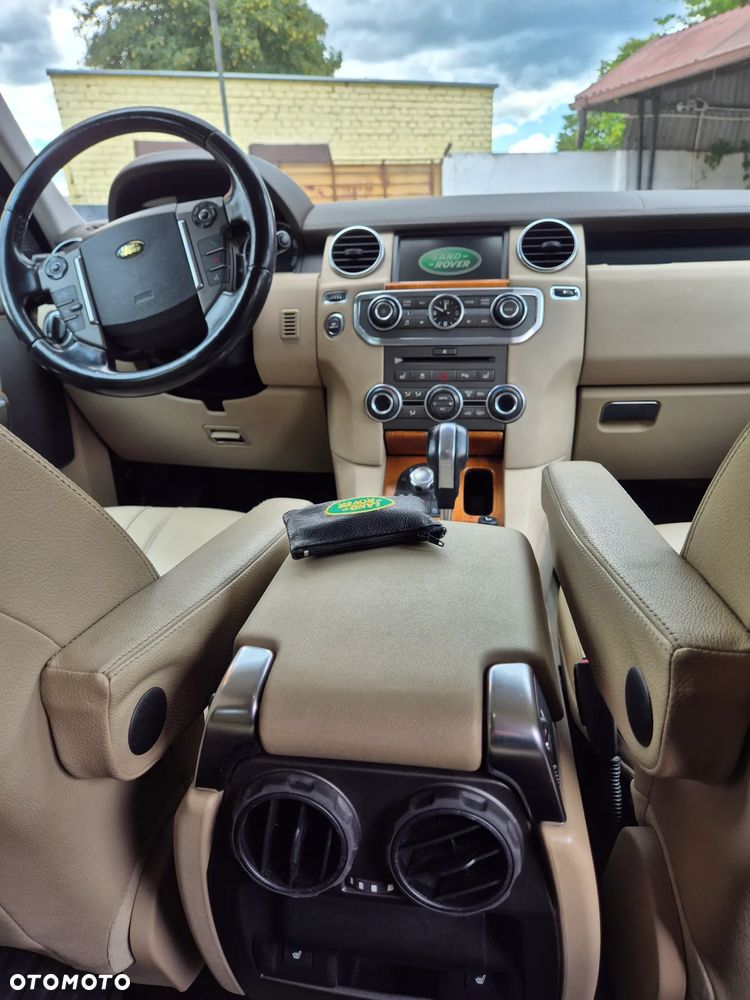 Land Rover Discovery 3.0D V6 HSE - 10