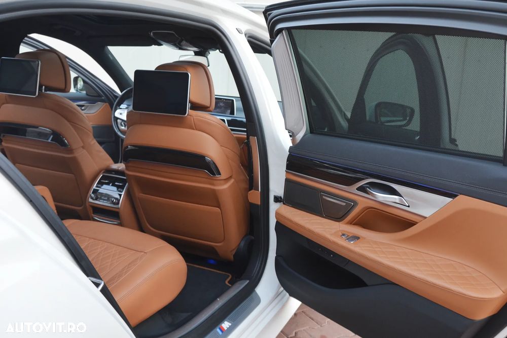 BMW Seria 7 740Ld xDrive MHEV - 12