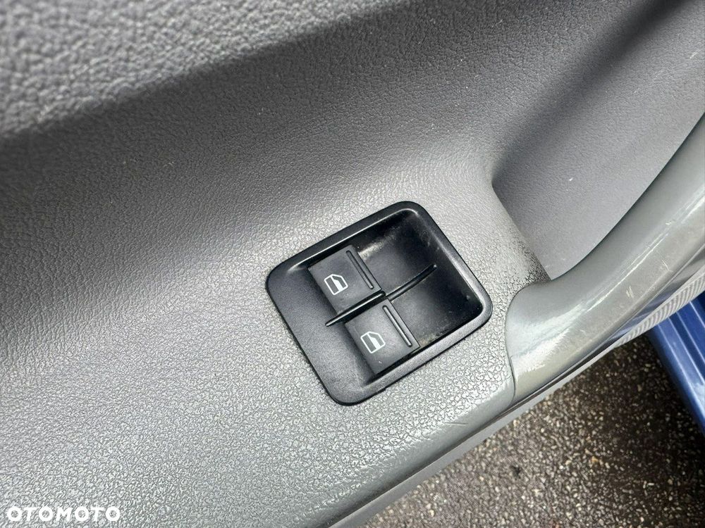 Volkswagen Caddy - 12