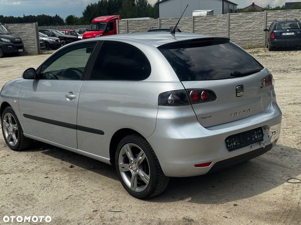 Seat Ibiza 1.4 16V Reference - 8