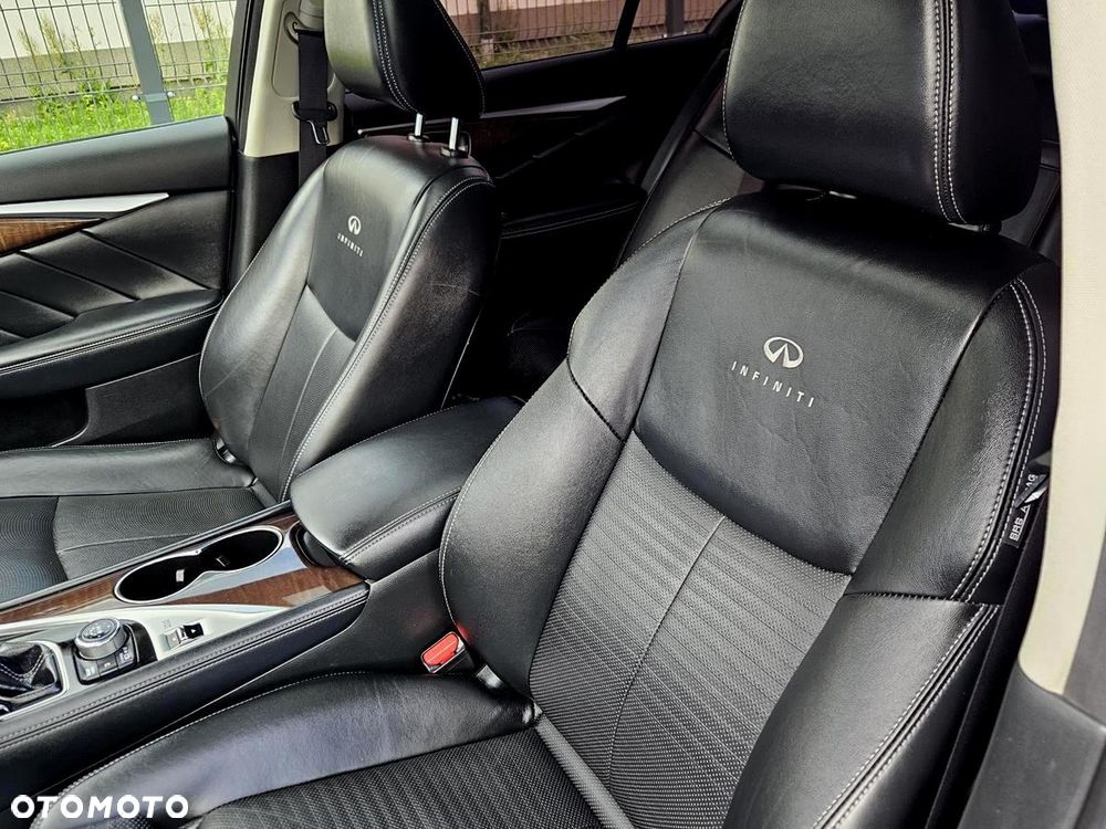 Infiniti Q50 - 29