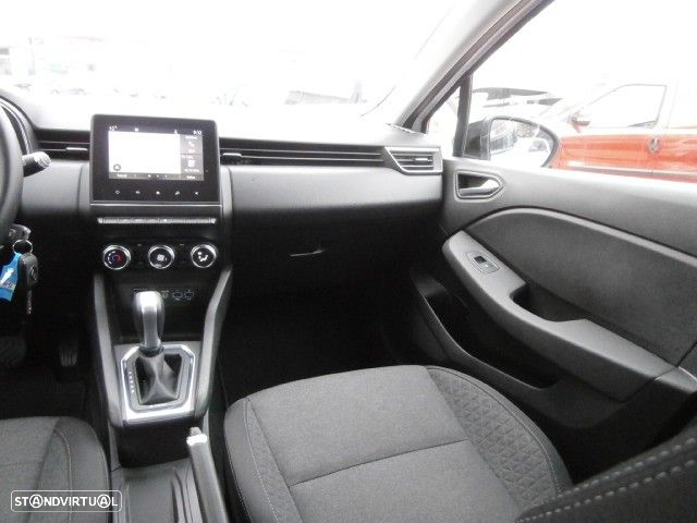 Renault Clio 1.6 E-Tech Full Hybrid Techno - 14