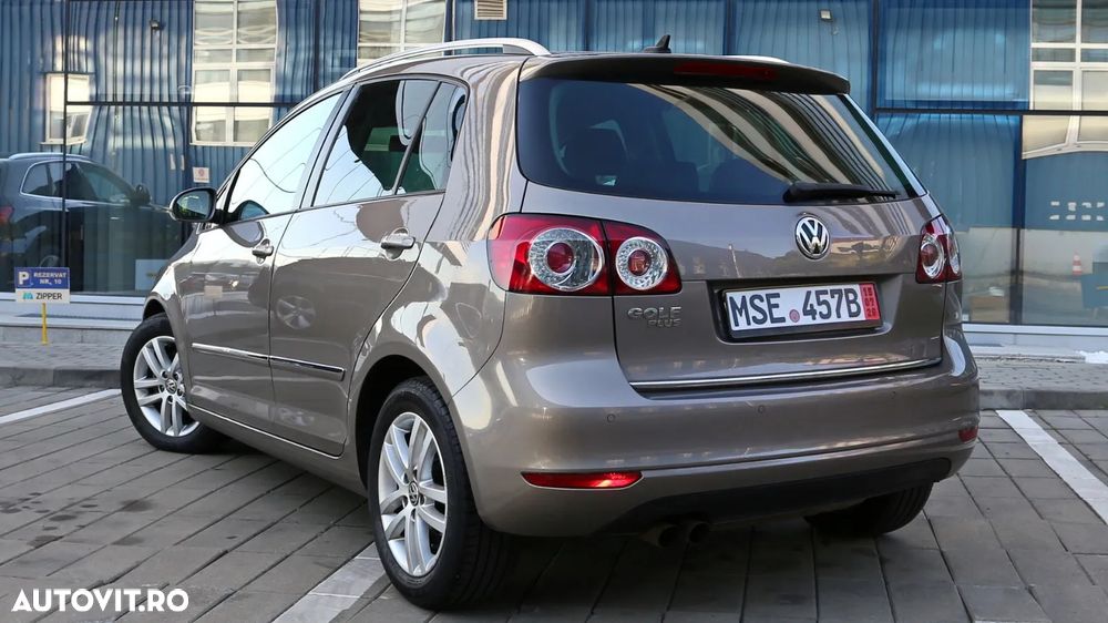 Volkswagen Golf 2.0 TDI Trendline DSG - 4