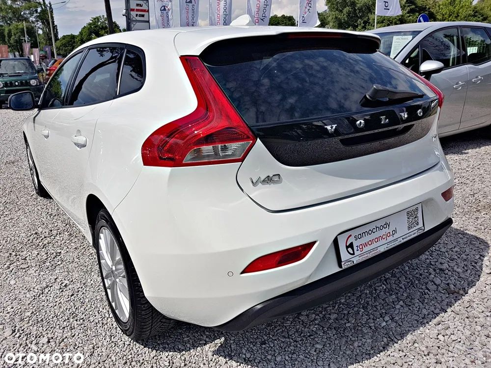 Volvo V40 T2 Drive-E Momentum - 34