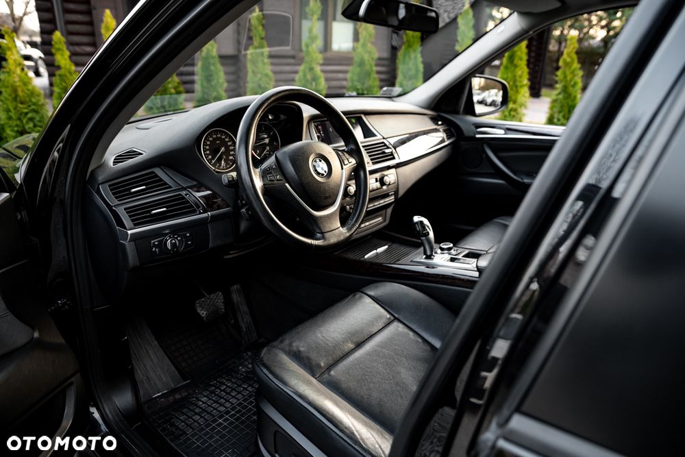 BMW X5 xDrive30d - 16