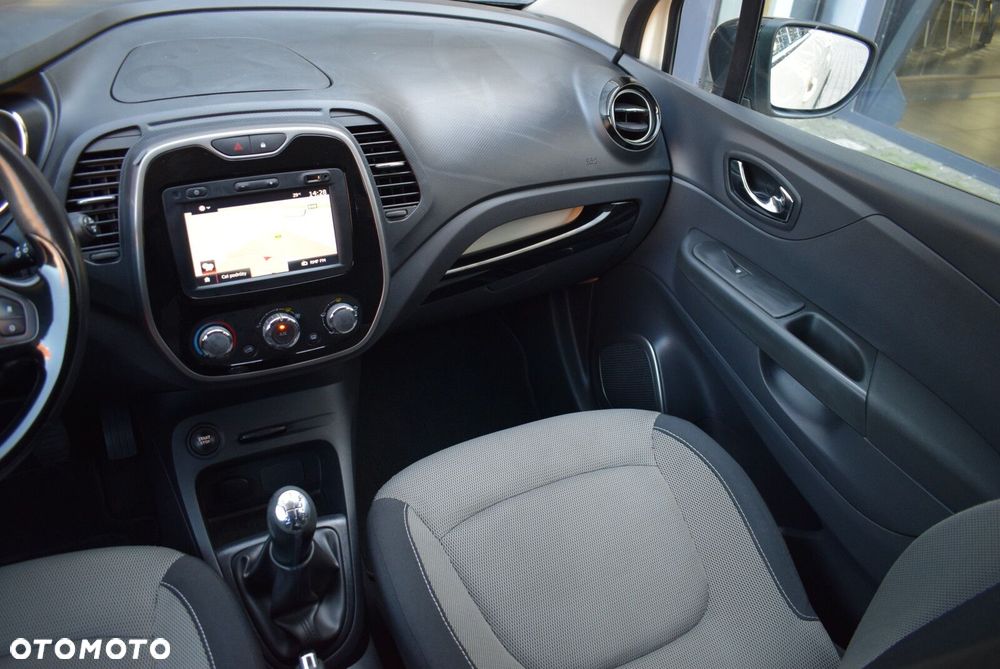 Renault Captur - 17