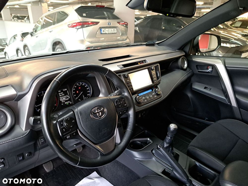 Toyota RAV4 2.0 Premium 4x4 - 30