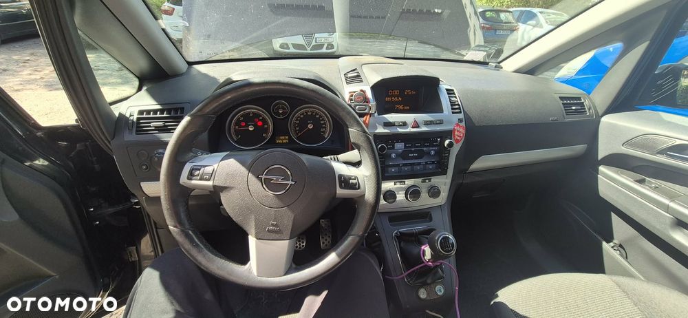 Opel Zafira 1.9 CDTI Cosmo - 7