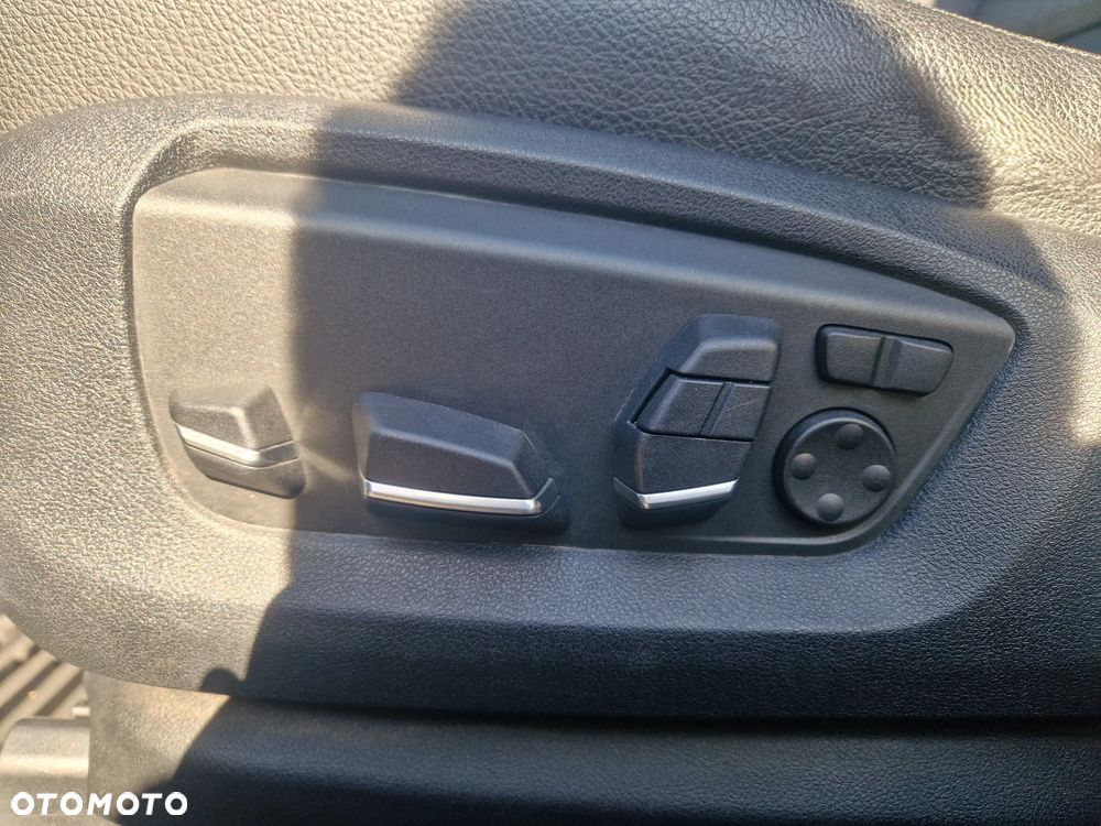 BMW Seria 5 - 17