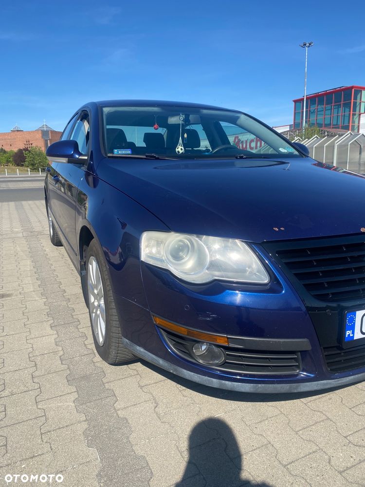 Volkswagen Passat 2.0 TDI Highline - 2
