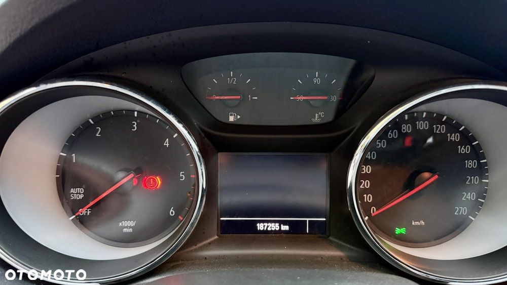 Opel Astra - 32