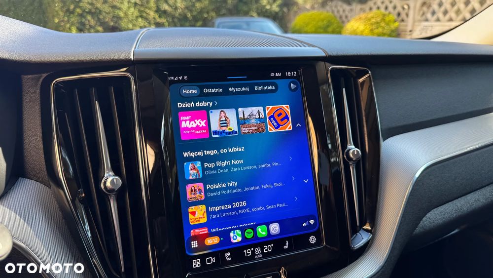 Volvo XC 60 B4 D Geartronic Momentum Pro - 30