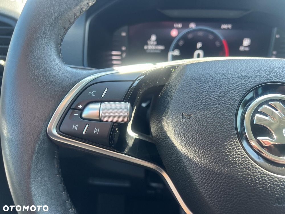 Skoda Karoq 1.5 TSI ACT Selection DSG - 17
