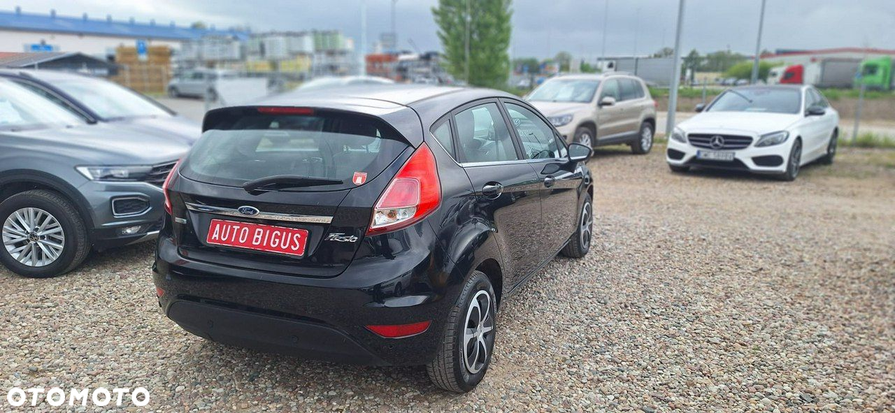 Ford Fiesta - 8