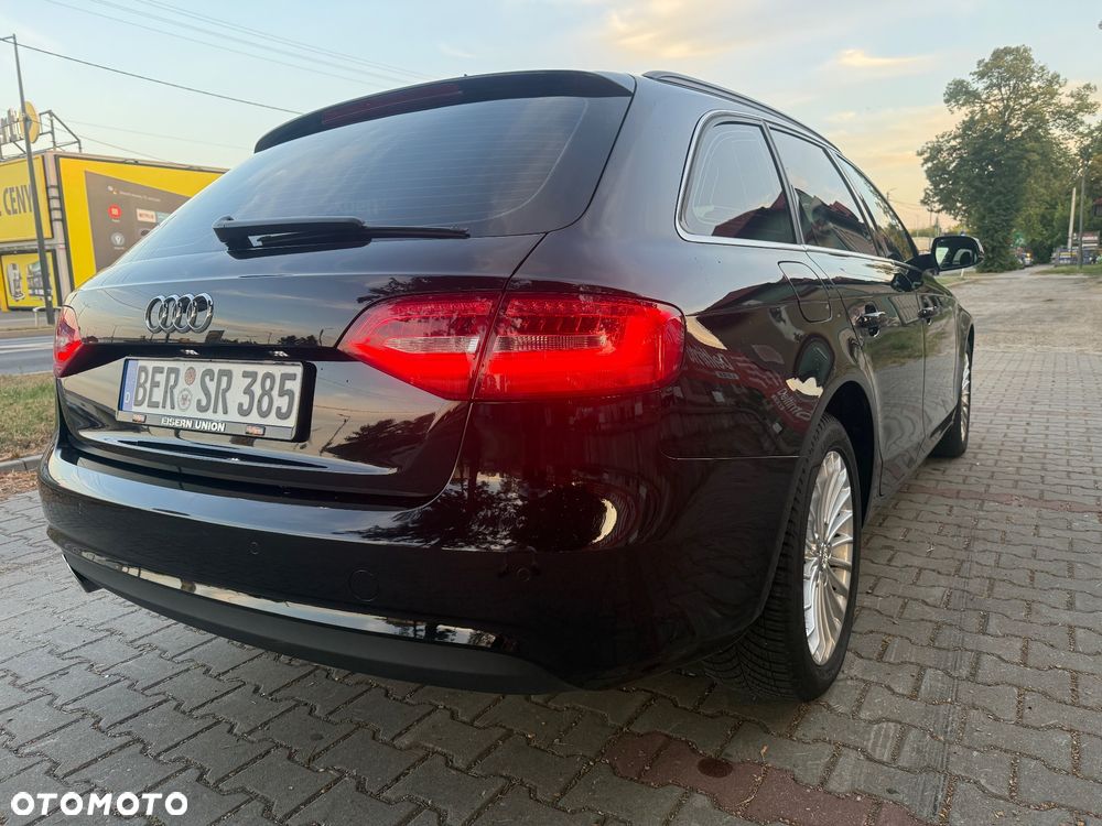 Audi A4 Avant 2.0 TDI DPF clean diesel multitronic Attraction - 14